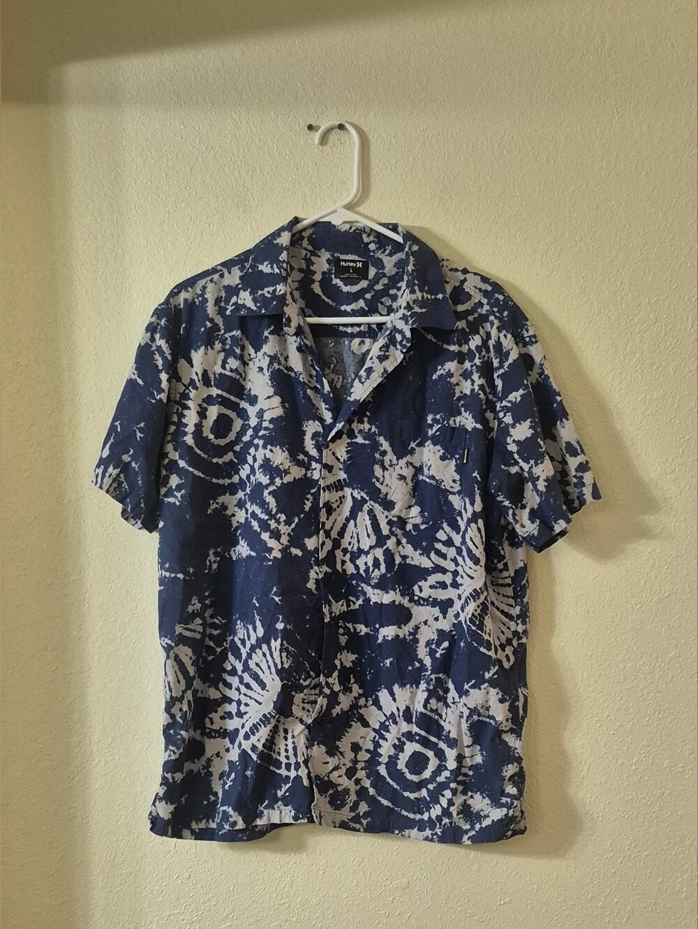 Hurley Navy and White Tie-Dye Short Sleeve Button-Down Shirt